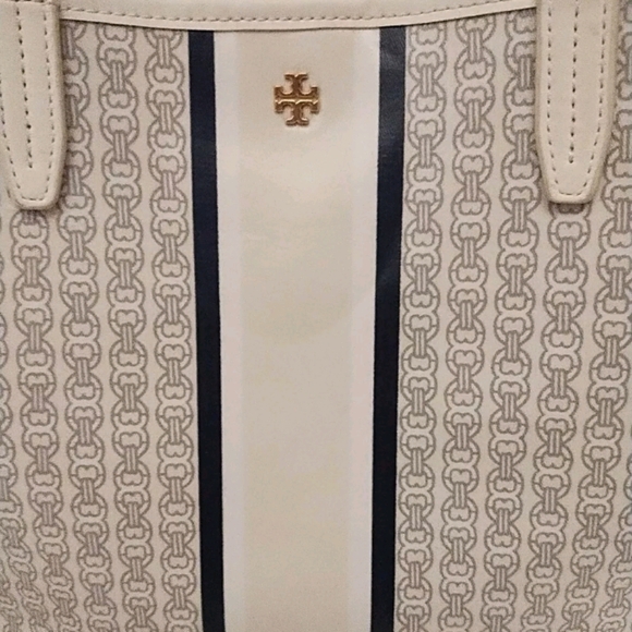 TORY BURCH GEMINI CHAIN PRINT LARGE TOTE HANDBAG - Picture 2 of 12